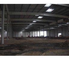Charpente métallique pour le bâtiment stockage NESTLE WATERS